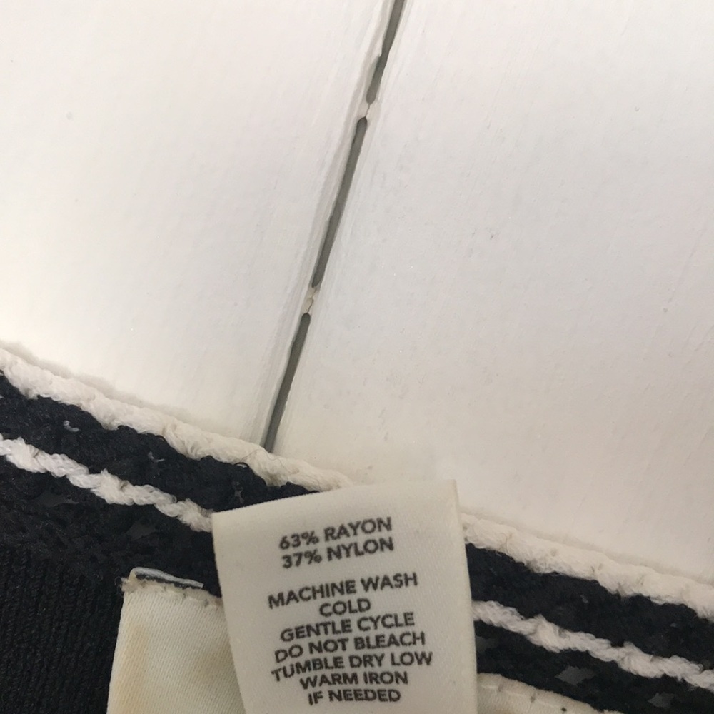 Sweater - Picture 4 of 5
